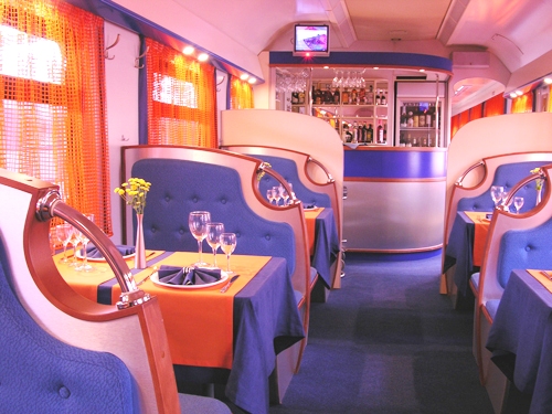 Russian trains: trains between Moscow and St.Petersburg - Megapolis - overnight train