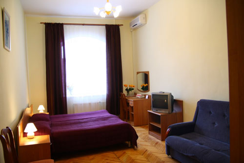 Staronevsky dom Oldnevsky house room